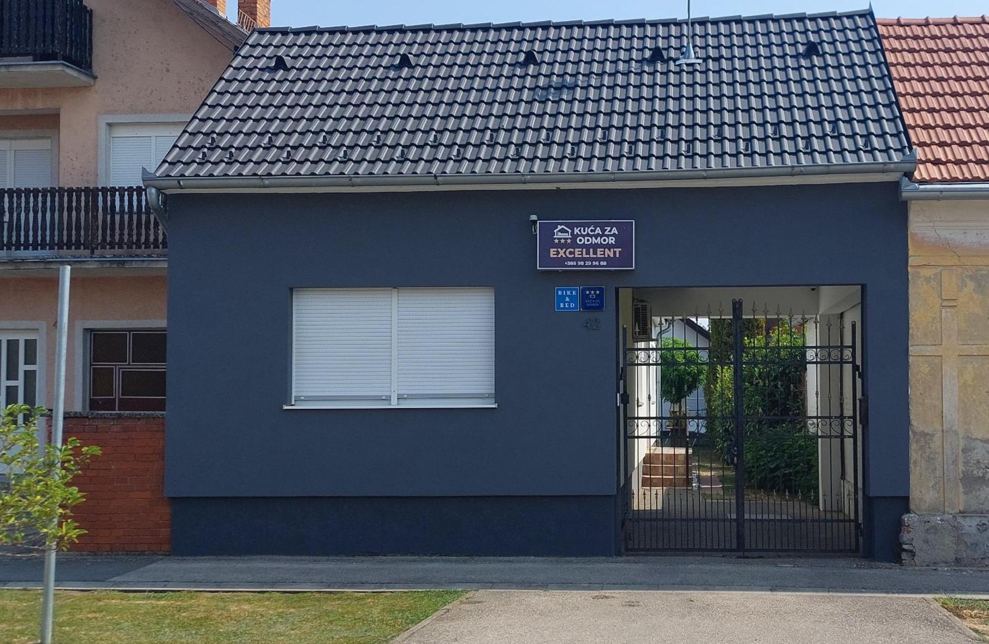 Apartman Excellent - Kuca Za Odmor U Zupanji -Natkriveno Parkirno Mjesto Zupanja Extérieur photo